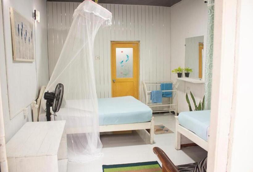 اتاق راحتی سه تخته, Ella Walkers Nest