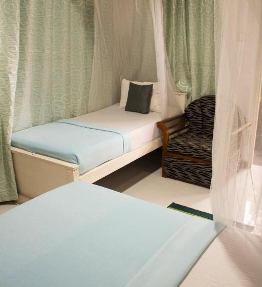 اتاق راحتی سه تخته, Ella Walkers Nest