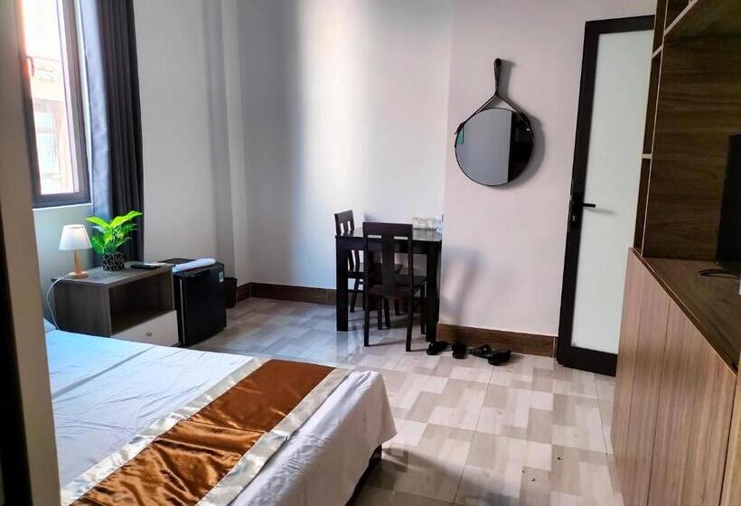 اتاق لوکس, Hoa Mai Plus Hostel