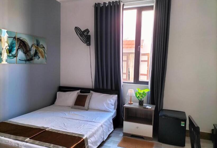 اتاق لوکس, Hoa Mai Plus Hostel