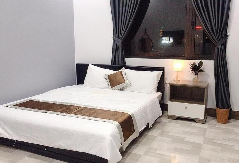 اتاق لوکس, Hoa Mai Plus Hostel