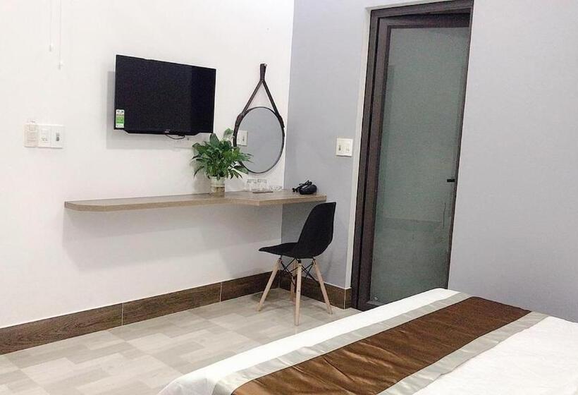 اتاق لوکس, Hoa Mai Plus Hostel