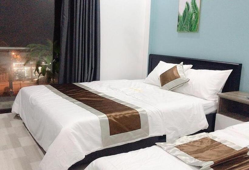 اتاق استاندارد با بالکن, Hoa Mai Plus Hostel