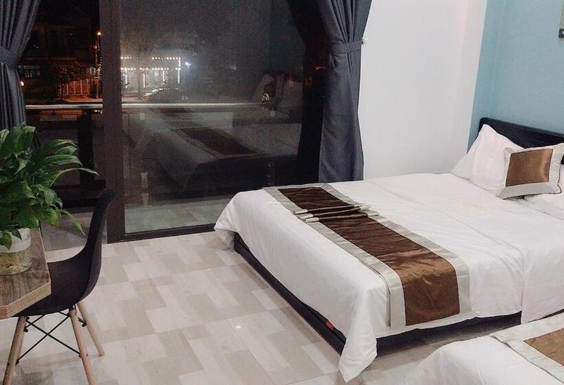 バルコニー付きスタンダードルーム, Hoa Mai Plus Hostel