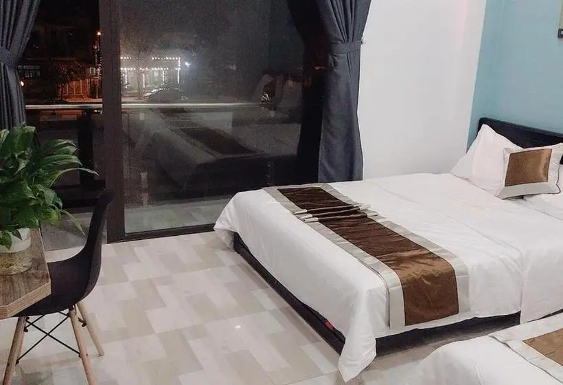 اتاق استاندارد با بالکن, Hoa Mai Plus Hostel