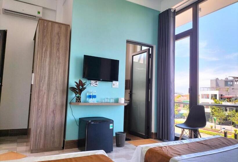اتاق استاندارد با بالکن, Hoa Mai Plus Hostel