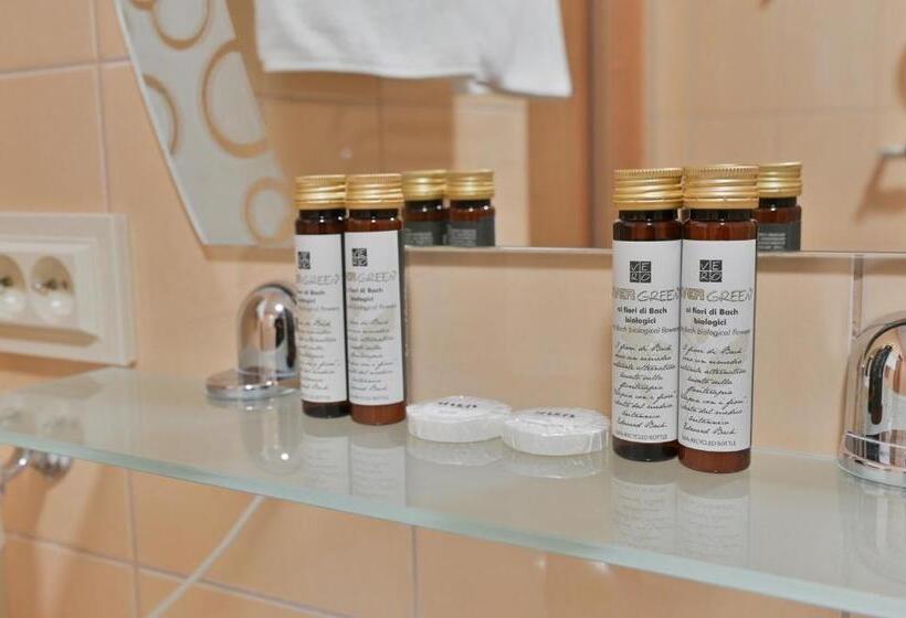 اتاق استاندارد, Makis Hotel Spa