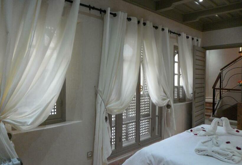 سوییت جونیور, Riad Et Spa Misria Les Oliviers