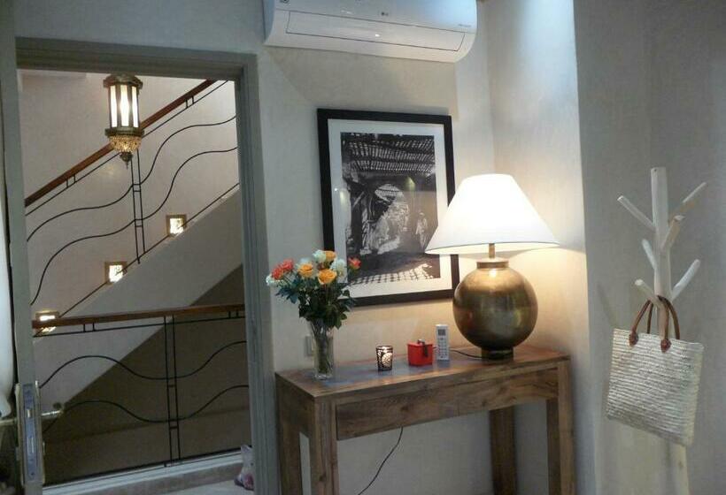 سوییت جونیور, Riad Et Spa Misria Les Oliviers