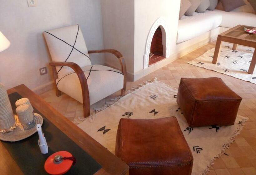 آپارتمان 1 خوابه با چشم‌انداز استخر, Riad Et Spa Misria Les Oliviers