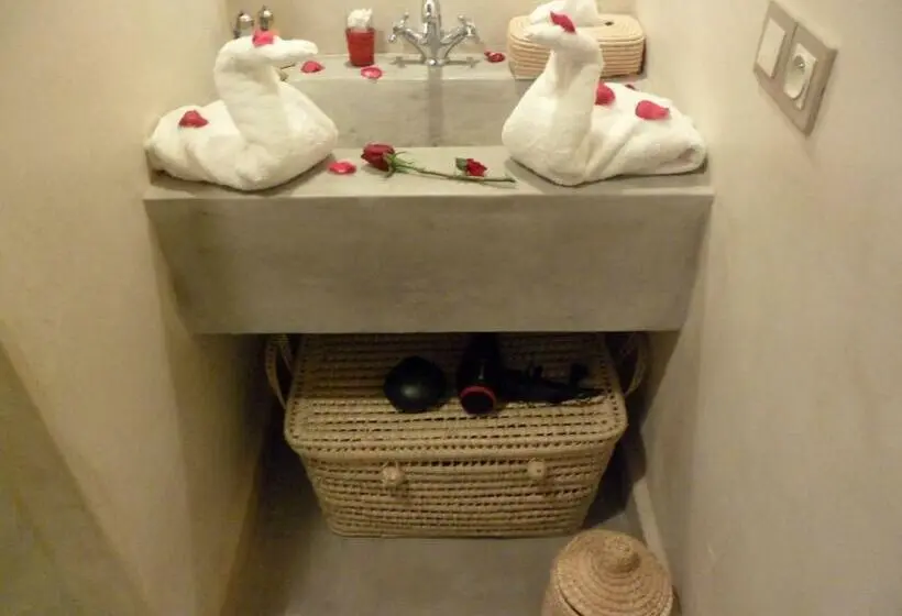 آپارتمان 1 خوابه با چشمانداز استخر, Riad Et Spa Misria Les Oliviers