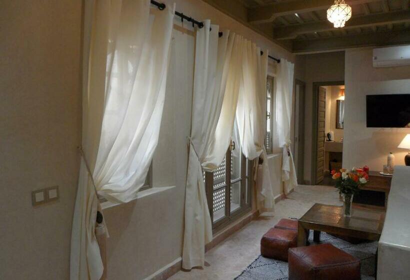 سوییت خانوادگی, Riad Et Spa Misria Les Oliviers