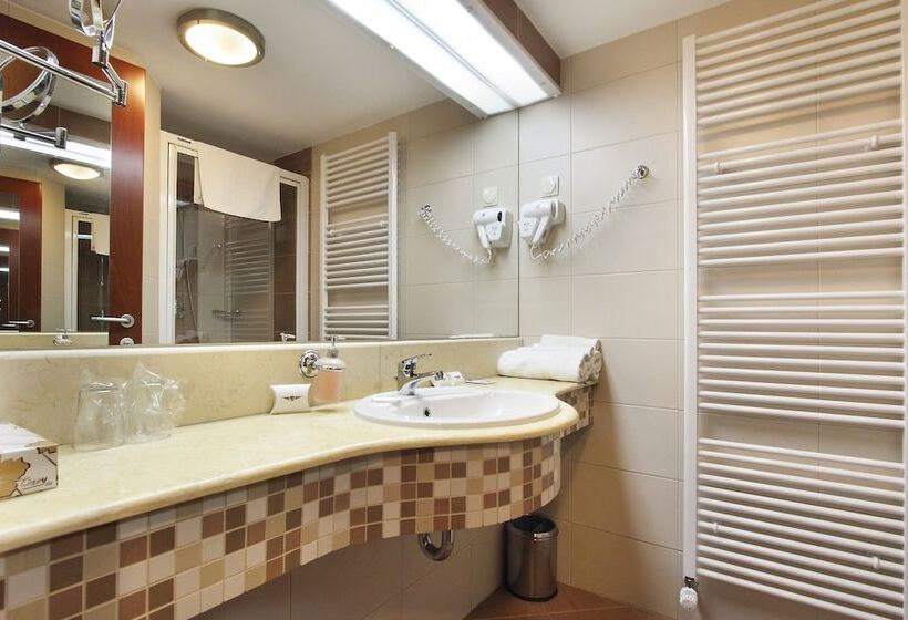 ファミリールーム, Airport Hotel Budapest