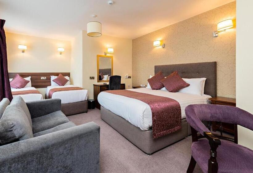 اتاق خانوادگی, Castle