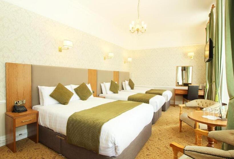 اتاق خانوادگی, Castle