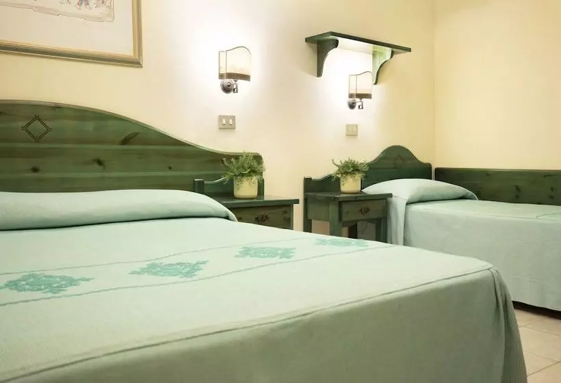 اتاق استاندارد سه نفره, Club Hotel Torre Moresca