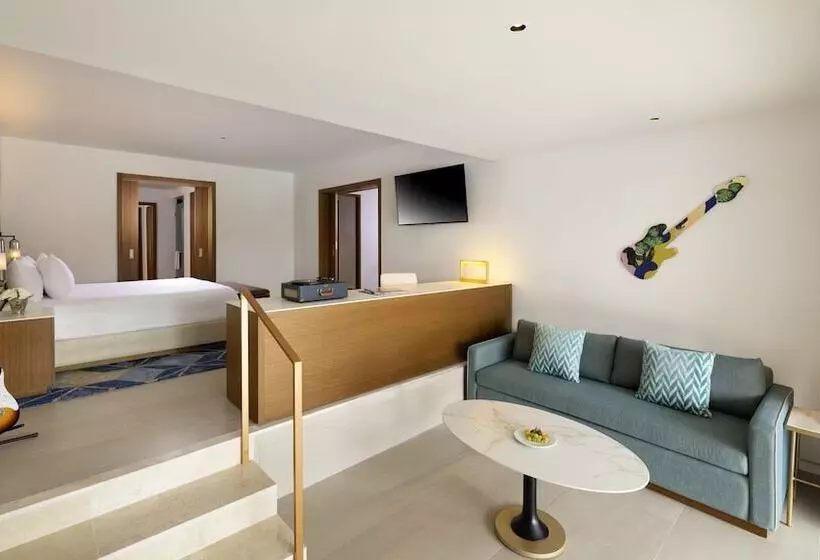 سوئیت با تخت بزرگ, Hard Rock Hotel & Casino Punta Cana All Inclusive