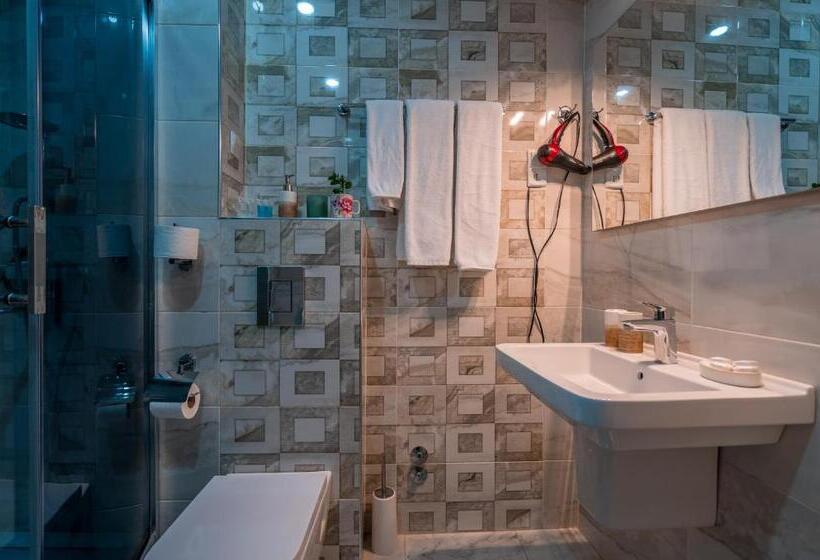 スーペリアースイート, Iliani