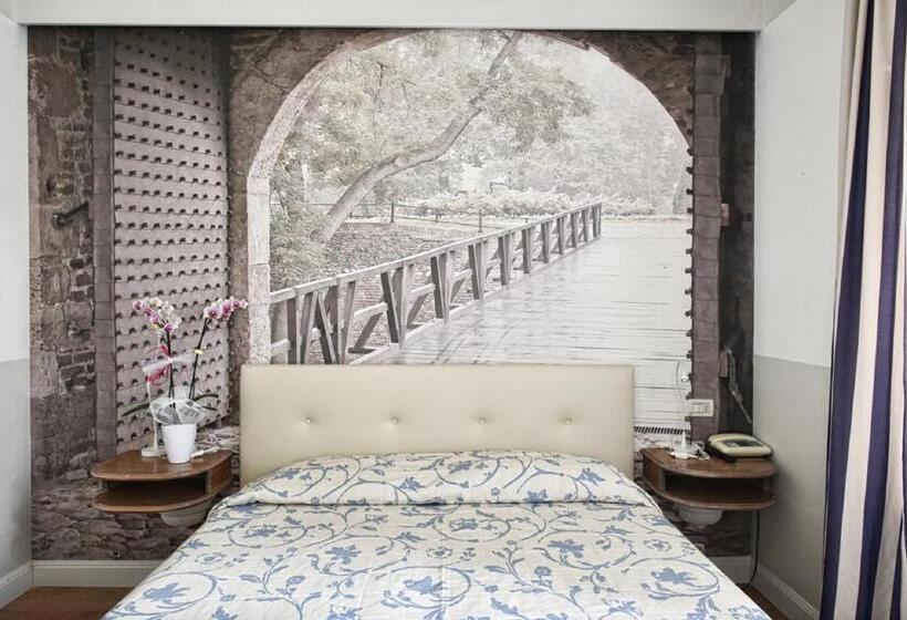 غرفة إقتصادية, Lolli Palace