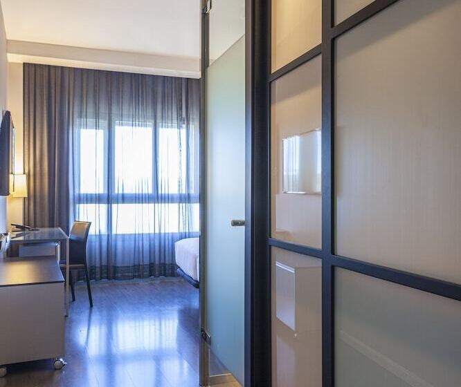 اتاق استاندارد, Porcel Torneo