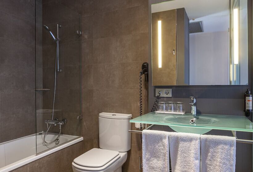 اتاق استاندارد سه نفره, Porcel Torneo