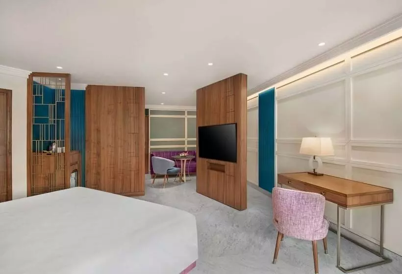 スイート, Radisson Blu Hotel & Suites Grt Chennai