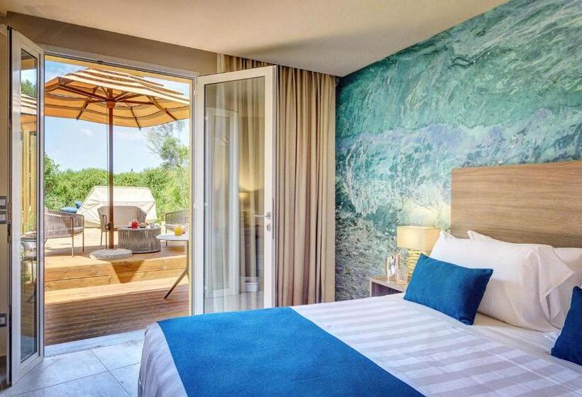 デラックスルーム, Riva Degli Etruschi