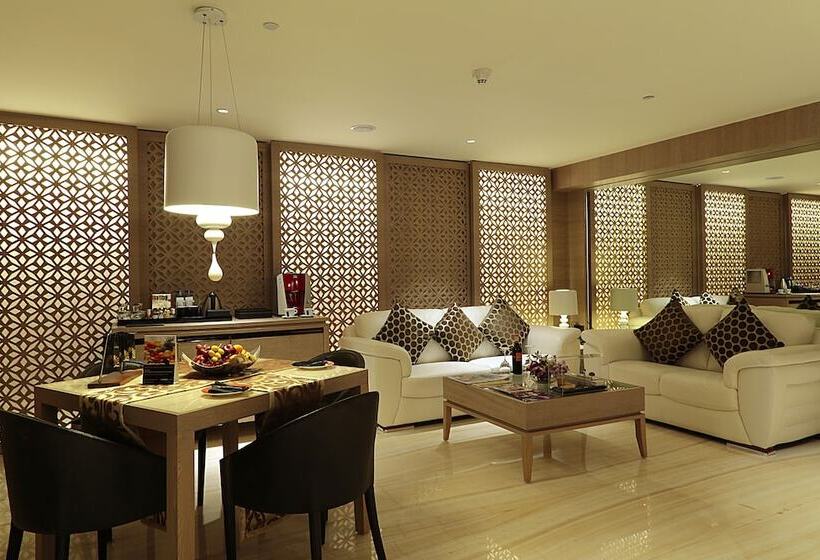 جناح سرير كينج, Sahara Star