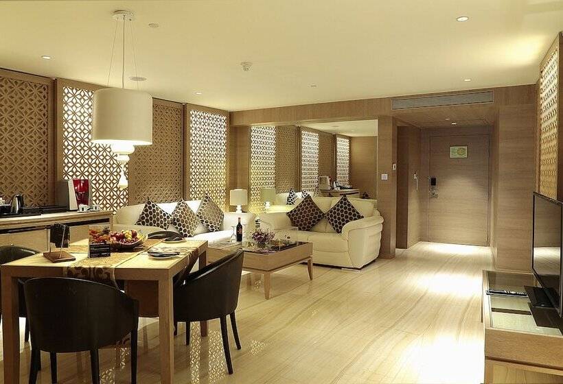 جناح سرير كينج, Sahara Star