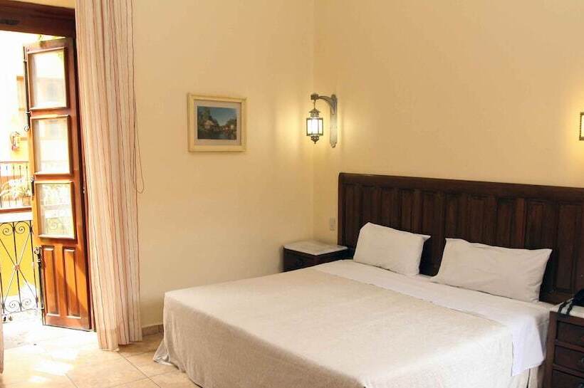 Chambre Standard, San Francisco Plaza