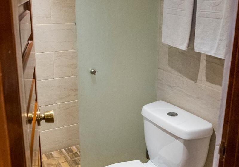 Chambre Standard, San Francisco Plaza