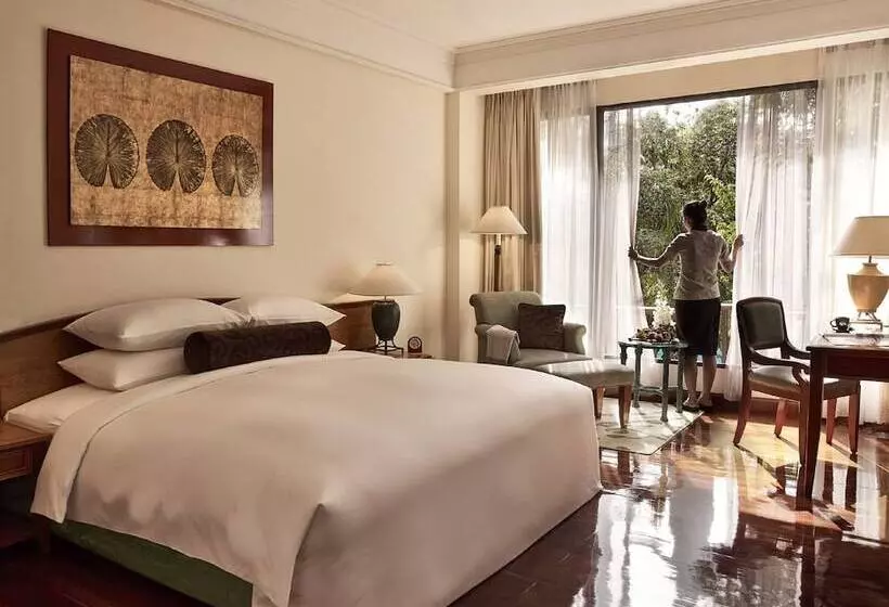 اتاق سوپریور, Sofitel Angkor Phokeethra Golf & Spa Resort