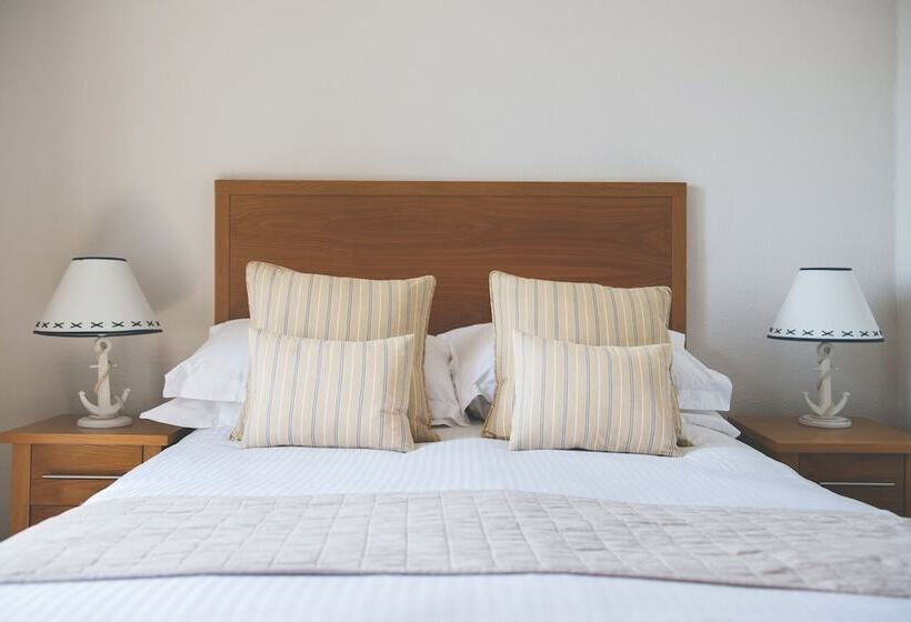 חדר סטנדרט, The Ship Inn