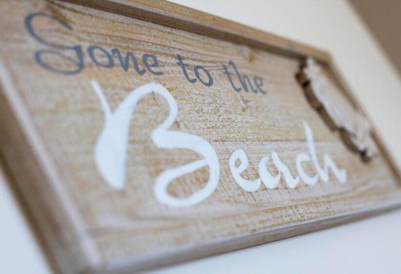 חדר קלאסי, The Ship Inn