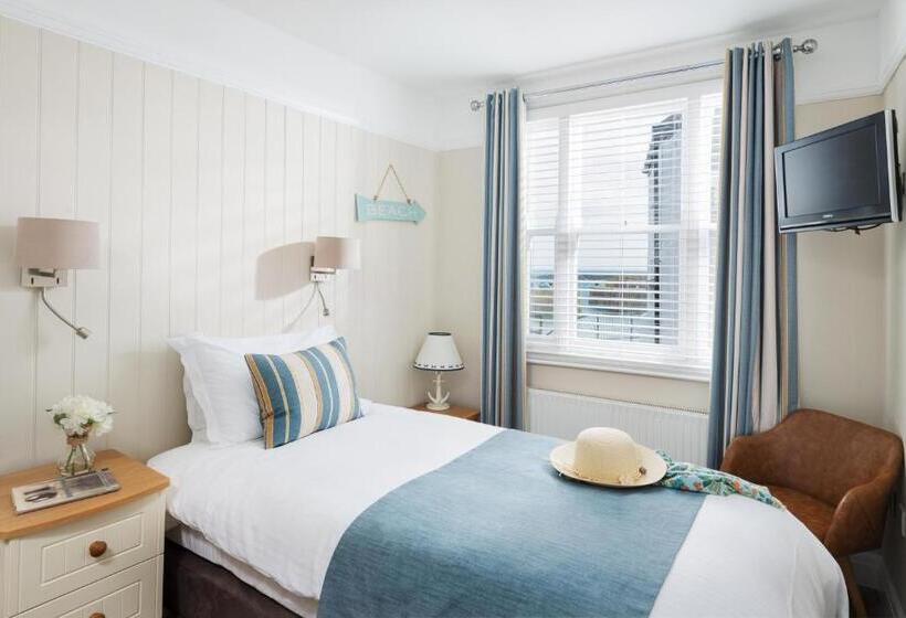 חדר סטנדרט יחיד, The Ship Inn