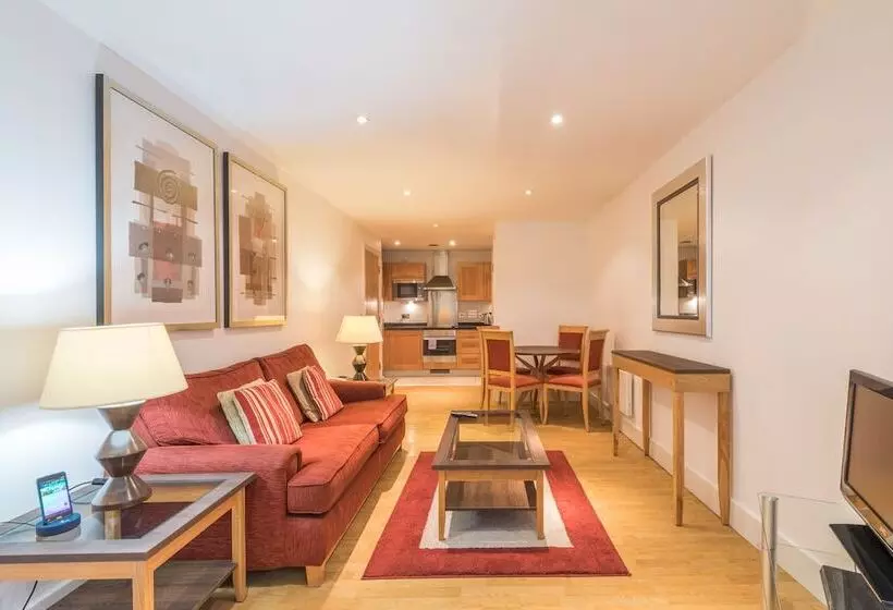 ２ベッドルームアパートメント, Marlin Apartments Commercial Road   Limehouse
