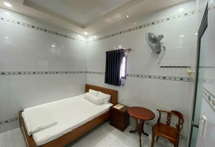 اتاق استاندارد یک نفره, Motel Phạm Lũy