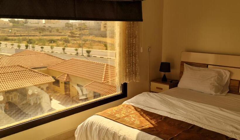 جناح جونيور مطل على الجبل, Danat Layalina Appart