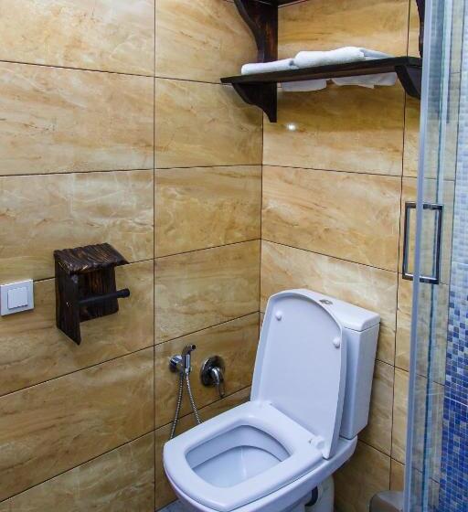 ویلای 5 خوابه, Kodatskiy Kosh