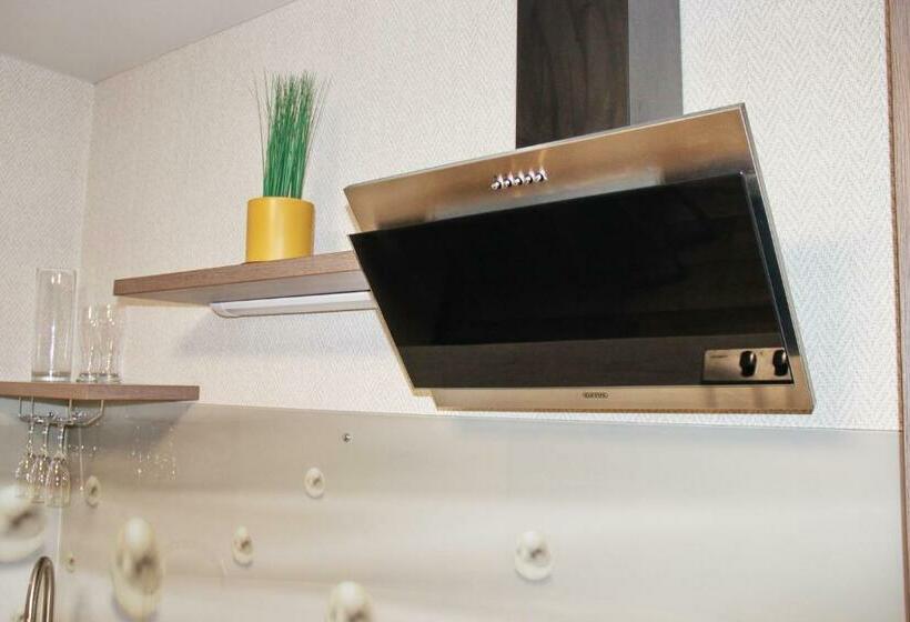 غرفة ديلوكس رباعية, Molex Apartments 3