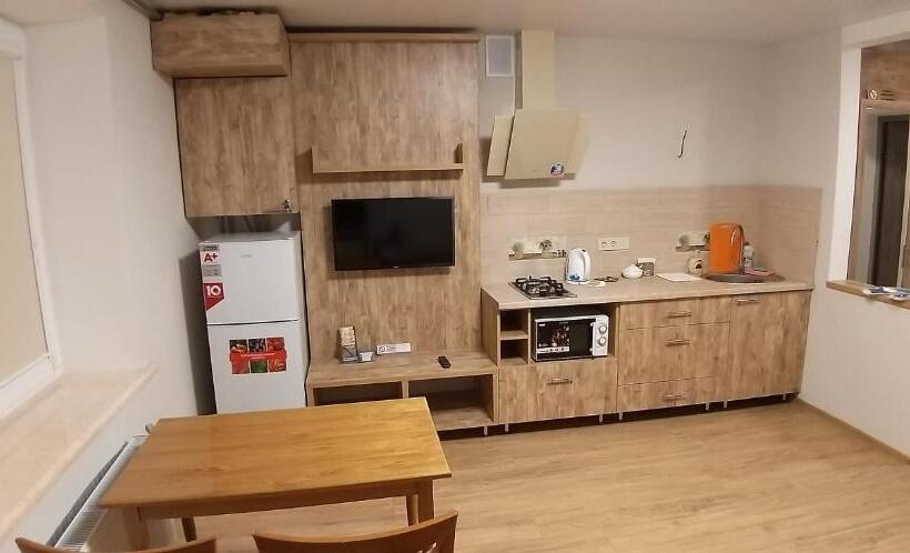 غرفة ديلوكس رباعية, Molex Apartments 3