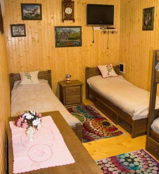 Standaard Vierpersoonskamer met Balkon, садиба терентин