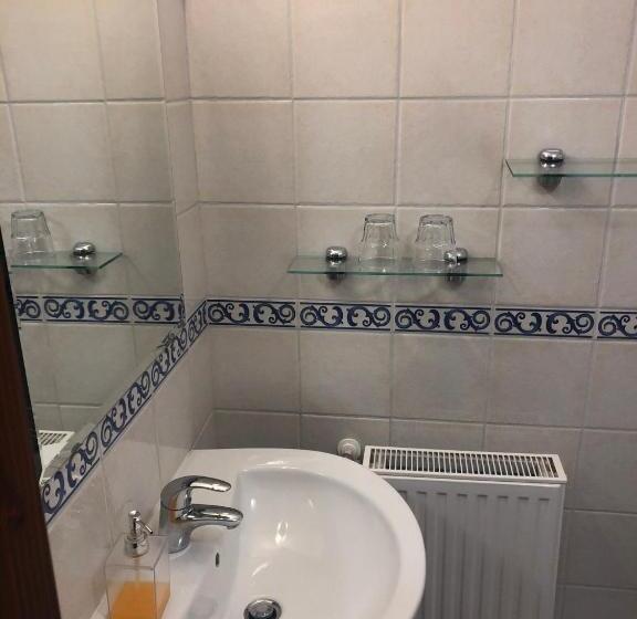 豪华房间, Karám Vendégház és Lakásétterem