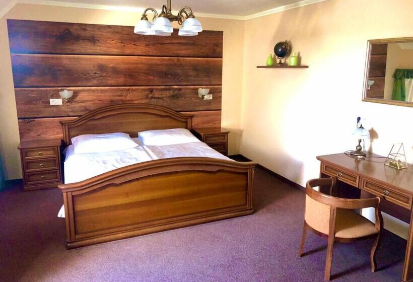 豪华家庭房间, Karám Vendégház és Lakásétterem