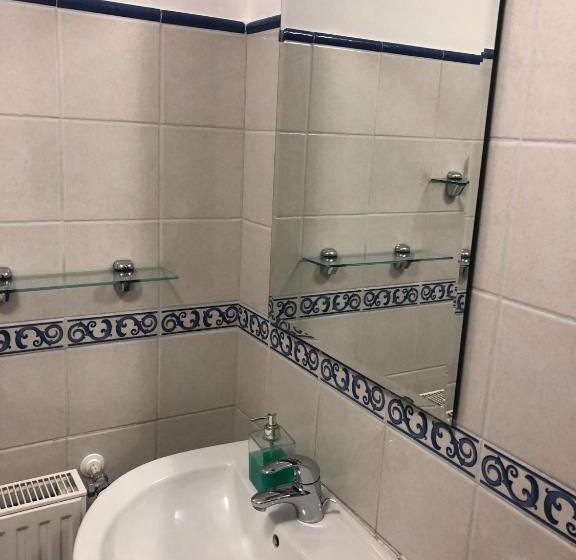 豪华房间, Karám Vendégház és Lakásétterem