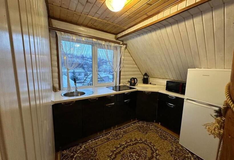 패밀리 스위트, Sadyba U Anastasijky