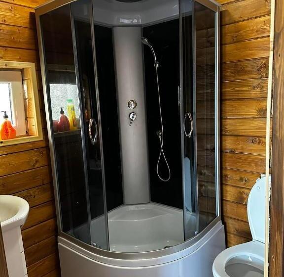 발코니가 있는 스위트, Sadyba U Anastasijky