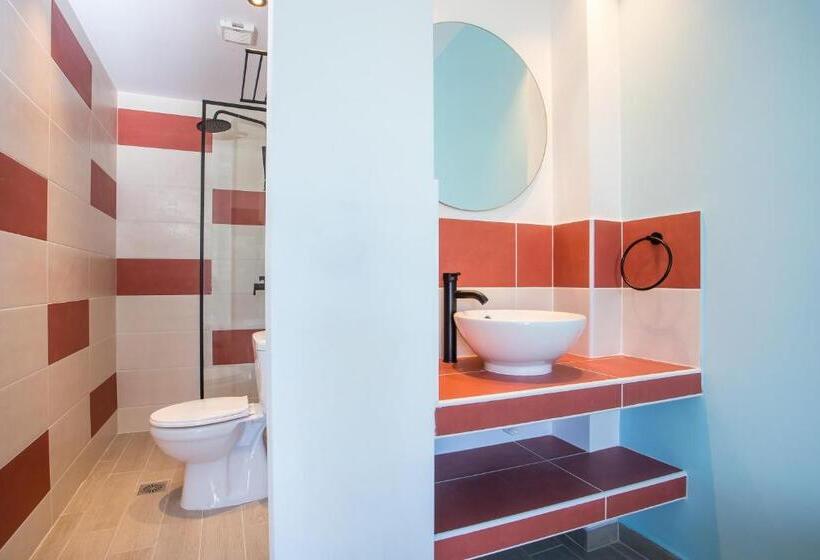 חדר דלוקס, Faliraki Premium