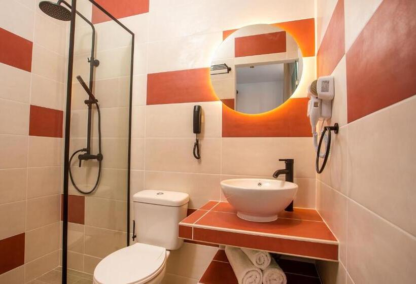 חדר דלוקס, Faliraki Premium