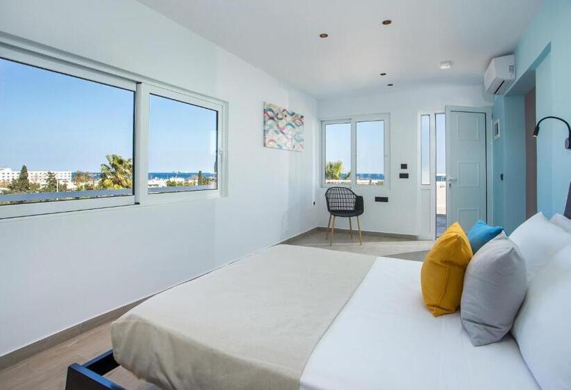 חדר דלוקס, Faliraki Premium